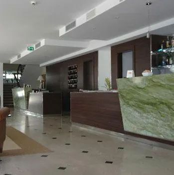 Hotel Regina Fronte Mare Rimini 3*,