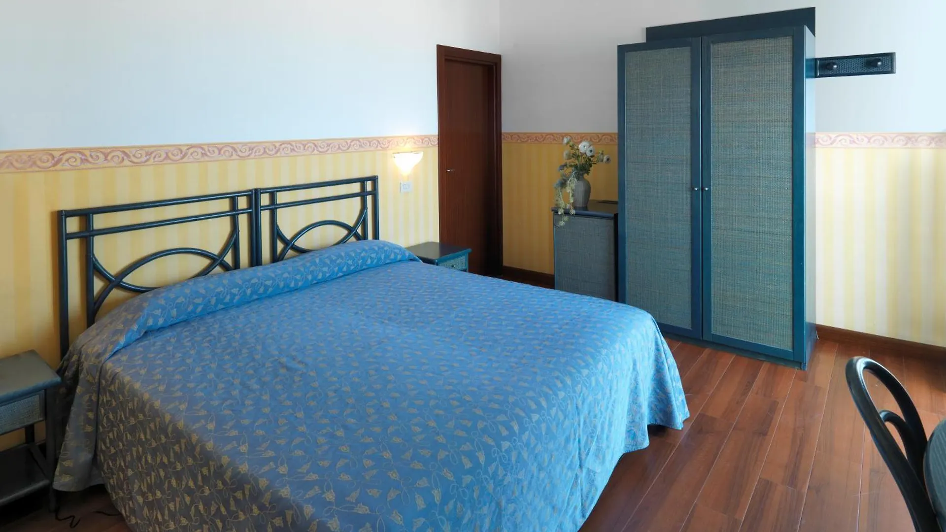 Hotel Regina Fronte Mare Rimini 3*,  Itálie
