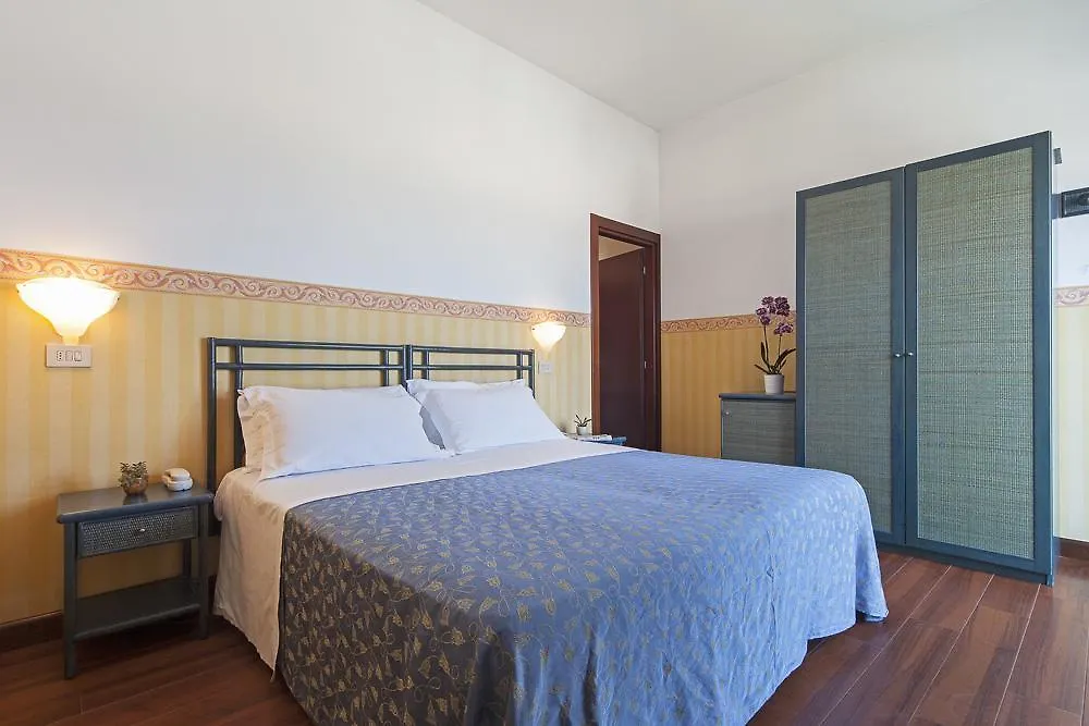 Hotel Regina Fronte Mare Rimini