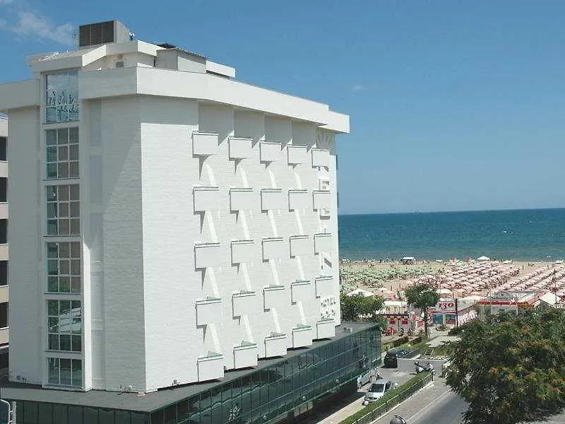 Hotel Regina Fronte Mare Rimini